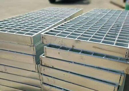 購買鋼格柵時，如何選擇鋼格柵廠家？