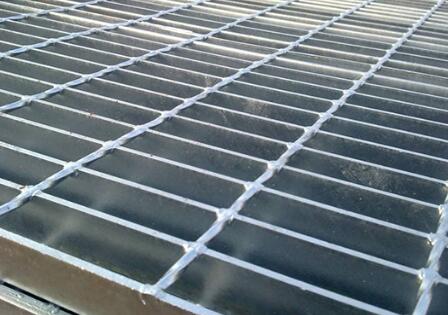 格柵板的優勢以及用途 生活中發揮著巨大的使用價值