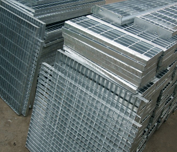 怎樣才能避免格柵板生銹？